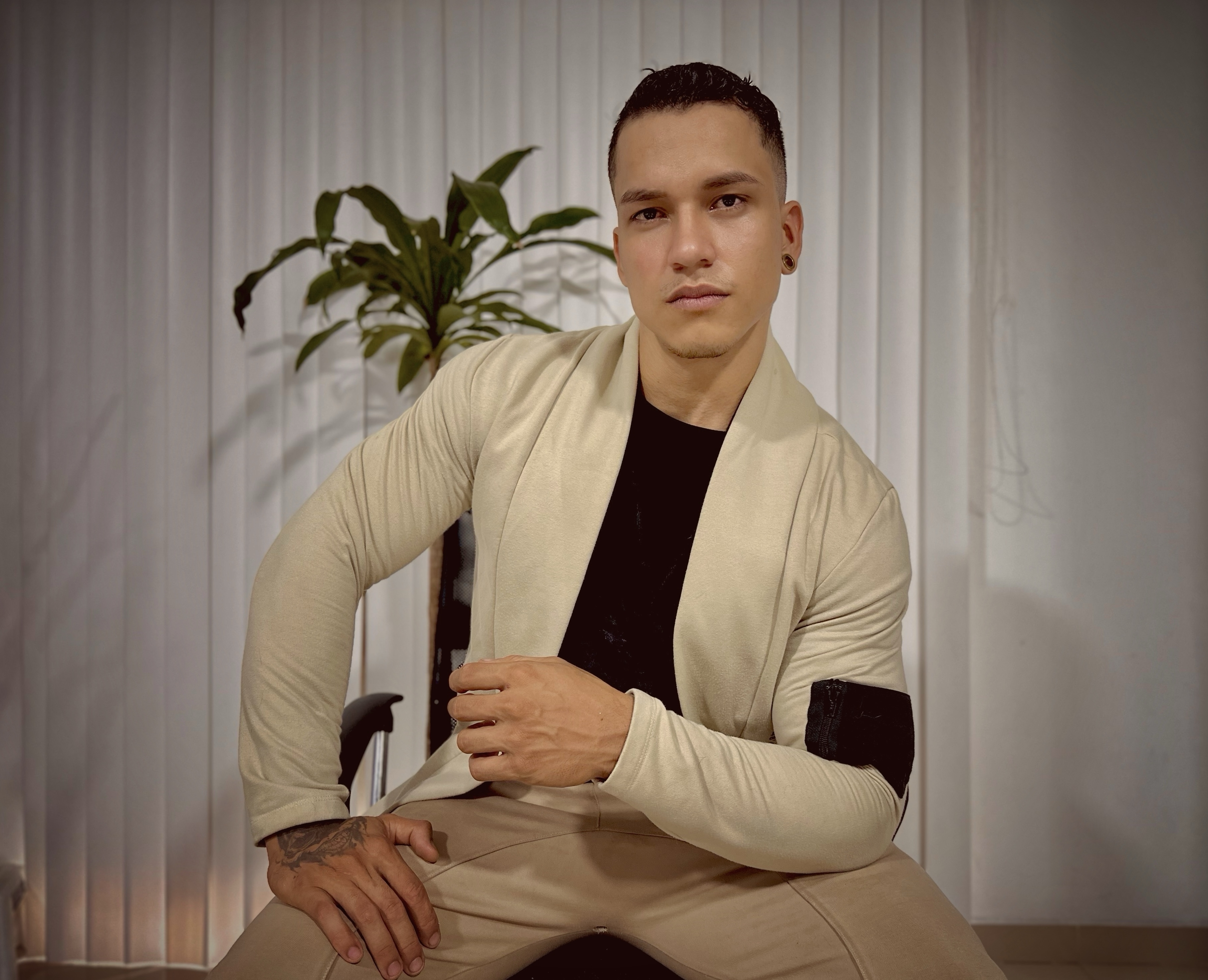 Interprète ArnoldHot Photo 12