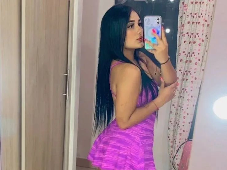 NahiaAdams profielfoto van cam model