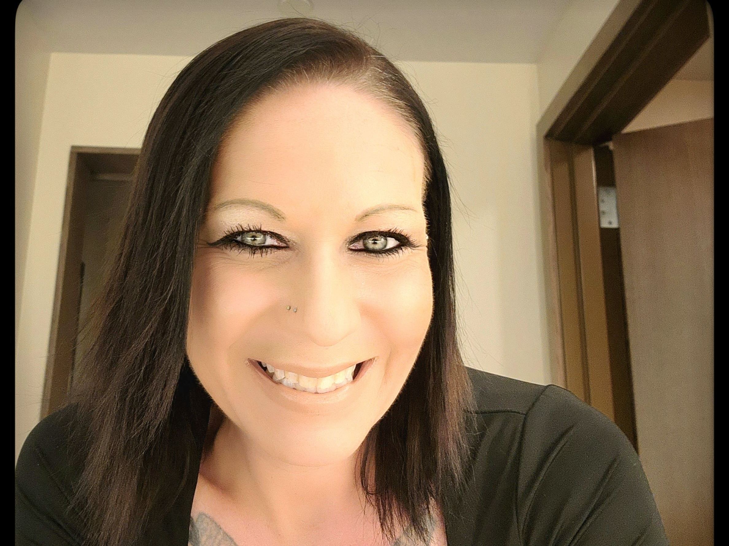 DakodaDefyance Profilbild des Cam-Modells