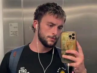 Foto de perfil de modelo de webcam de SrgGrave
