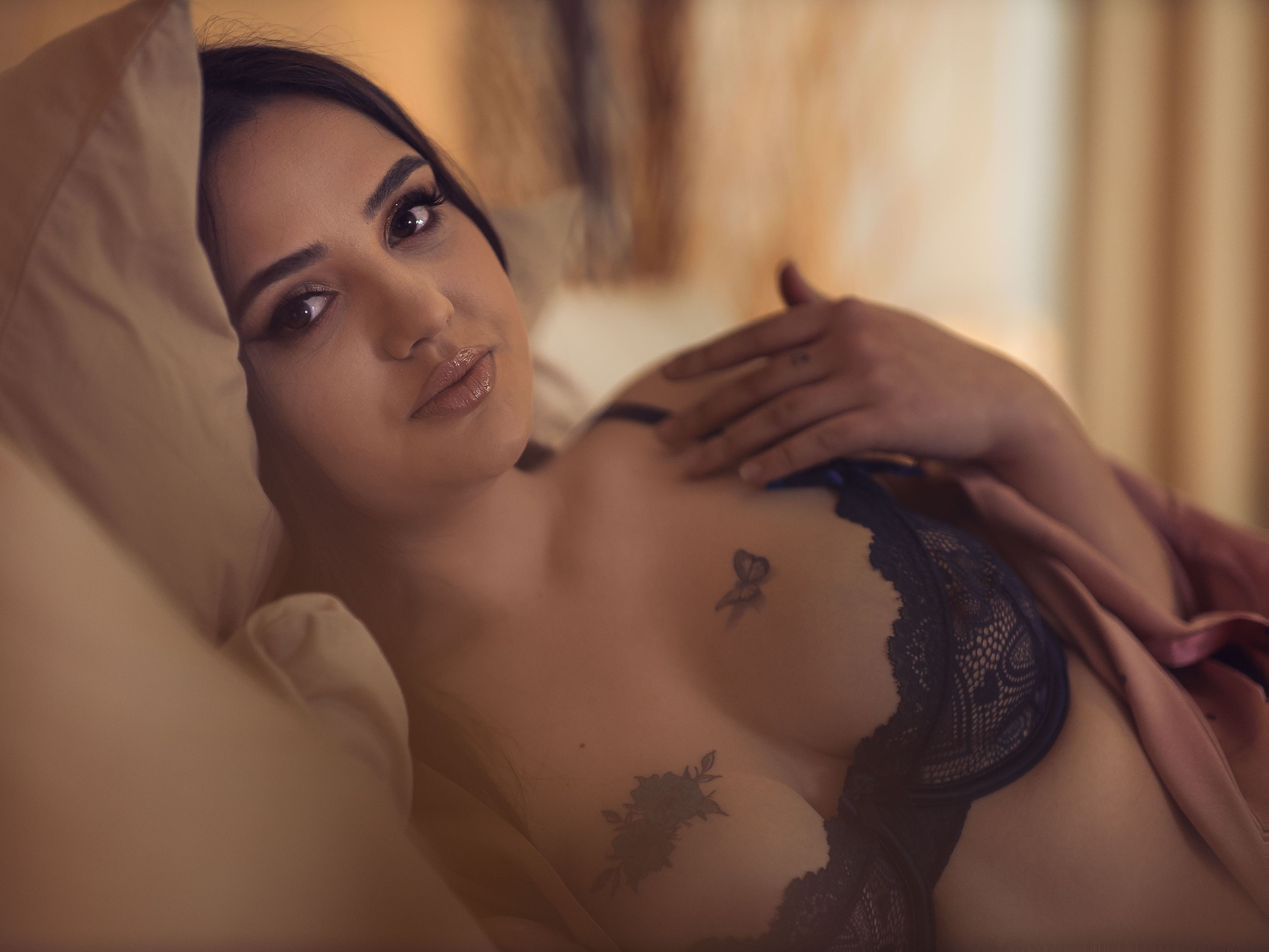 Profilbilde av EllyLou webkamera modell