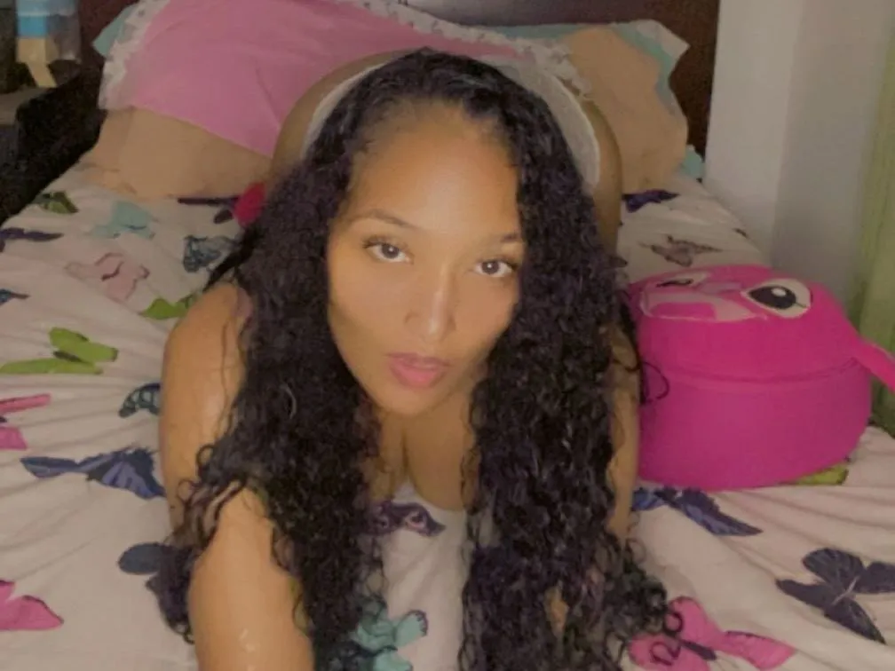 CarlyBenson immagine del profilo del modello di cam