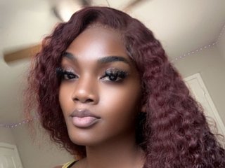 Profilbilde av Miyahlove245 webkamera modell