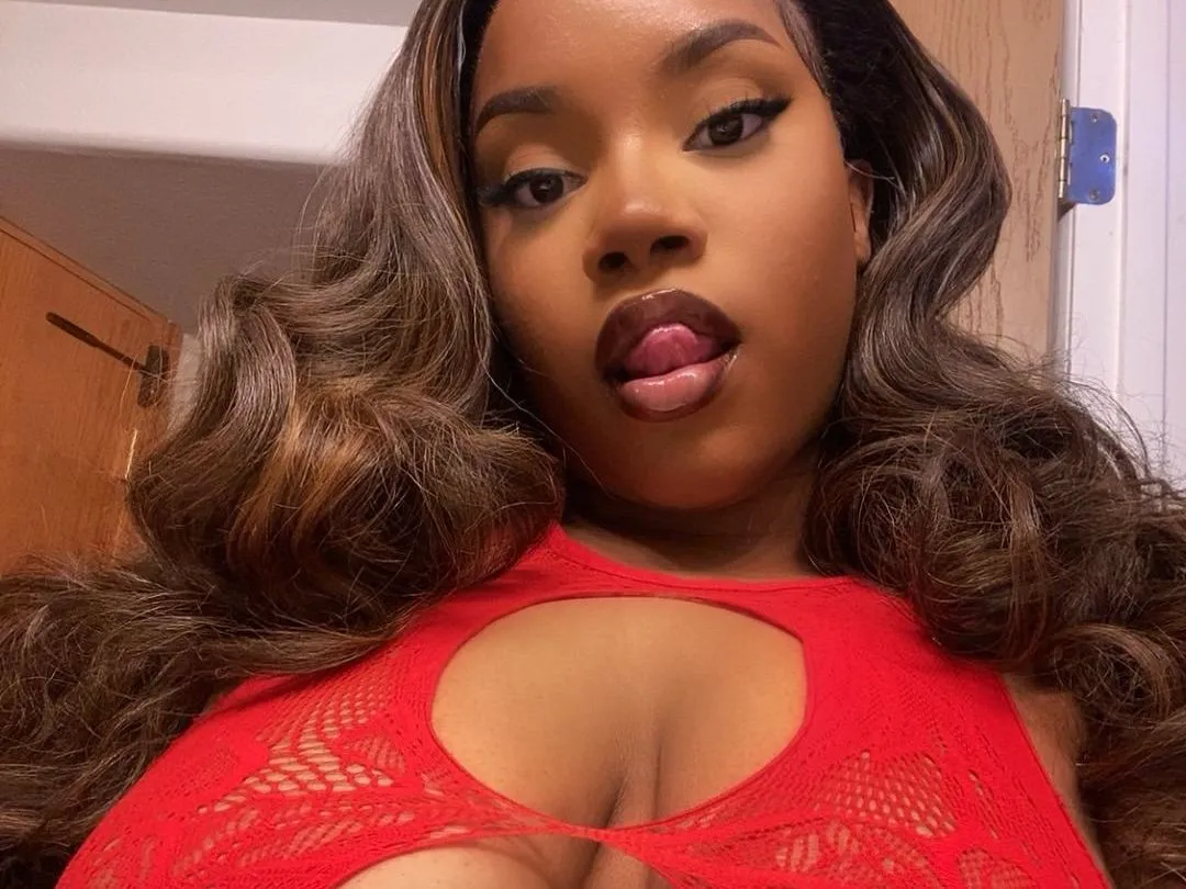 youlovechanel Profilbild des Cam-Modells