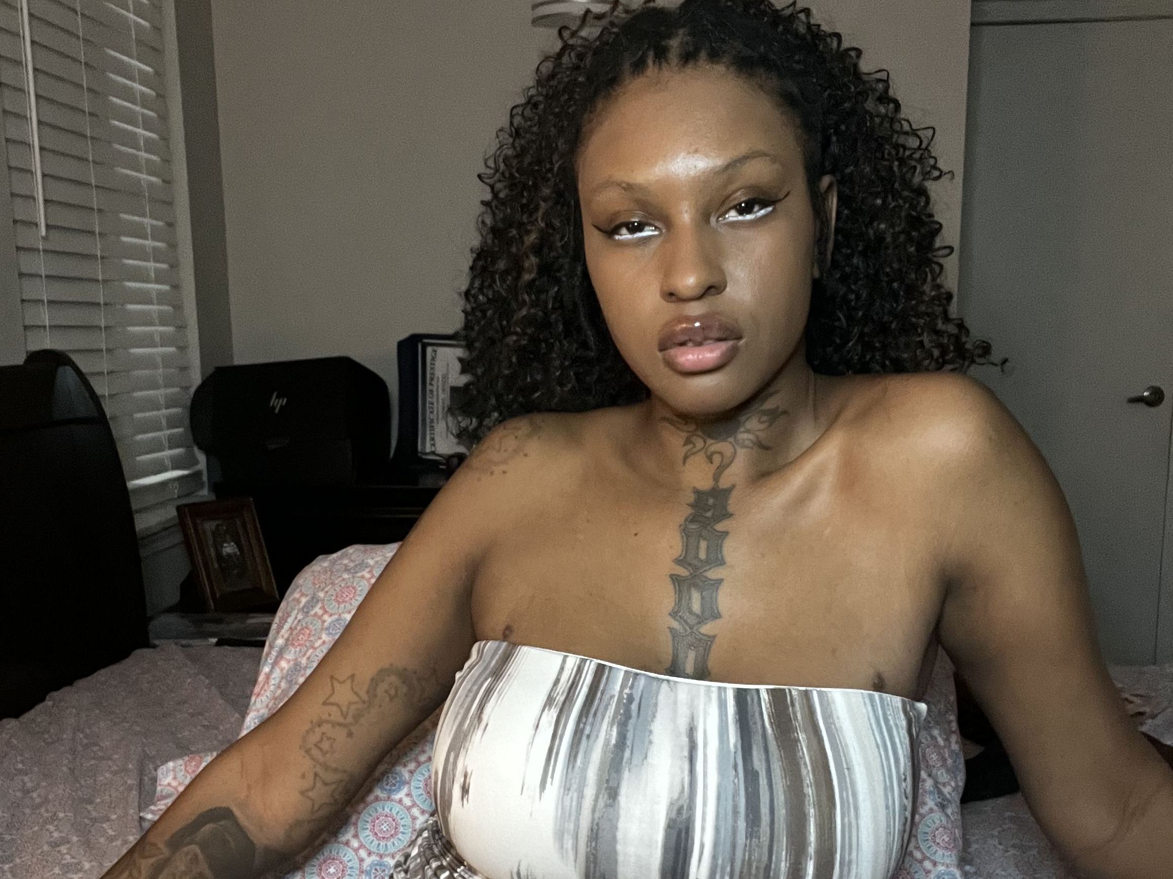 Profilbilde av GoddessMistiLove webkamera modell