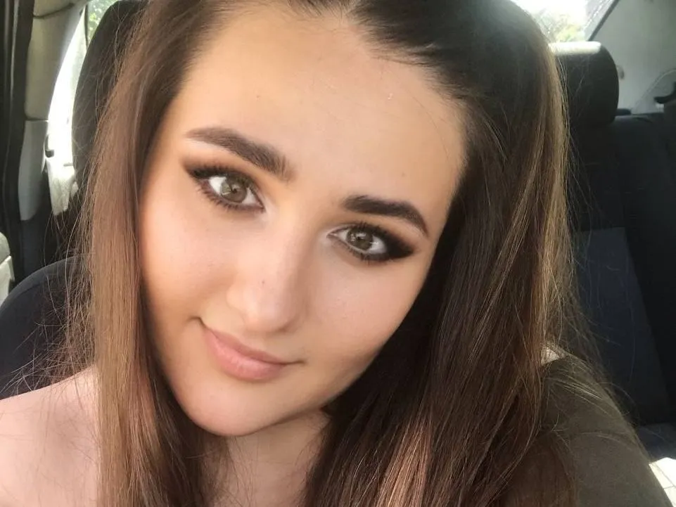 Image de profil du modèle de webcam KerryMel