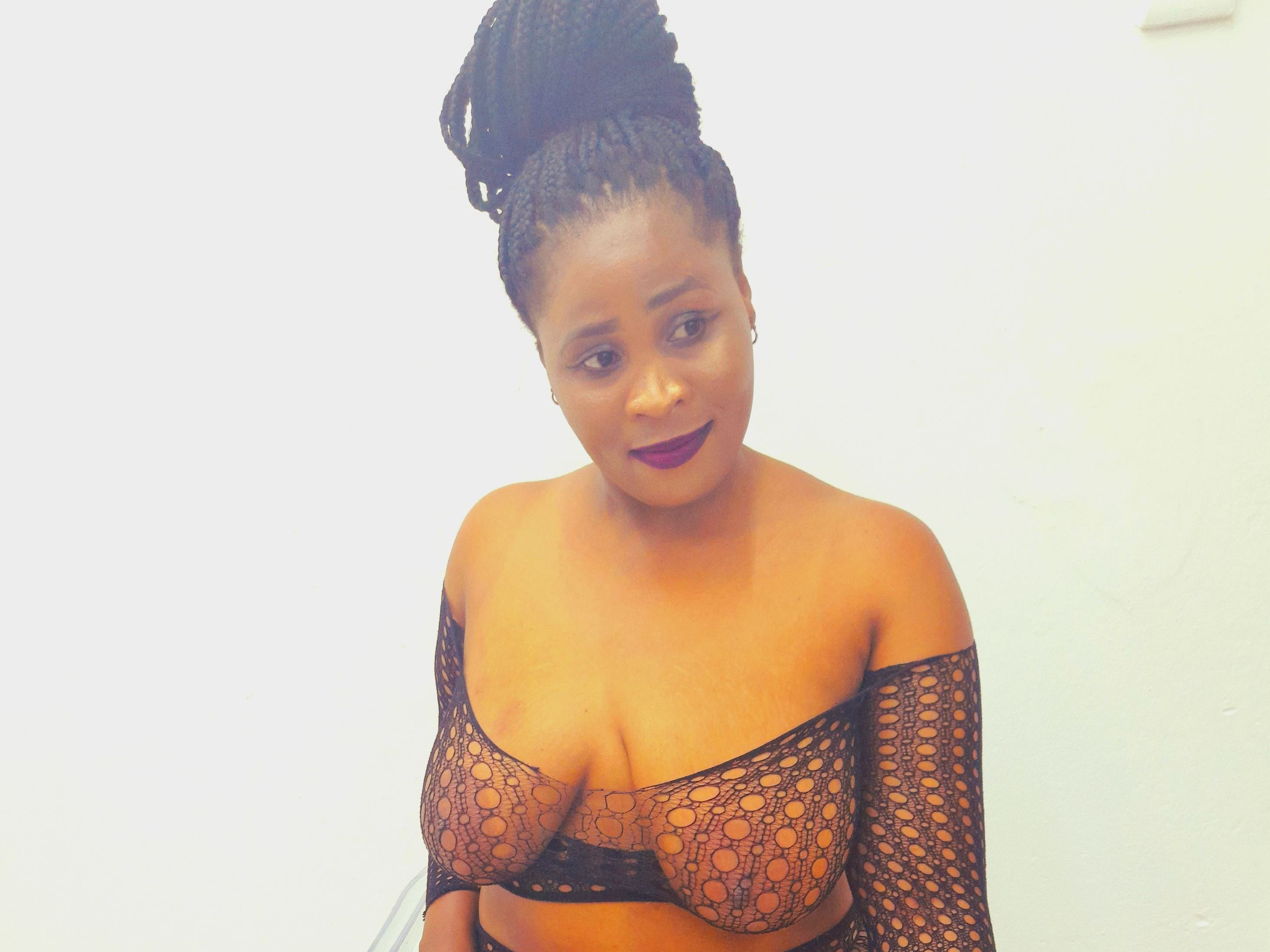 CASSANDRASTONE111 profilbild på webbkameramodell