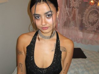 Image de profil du modèle de webcam sophiepop41