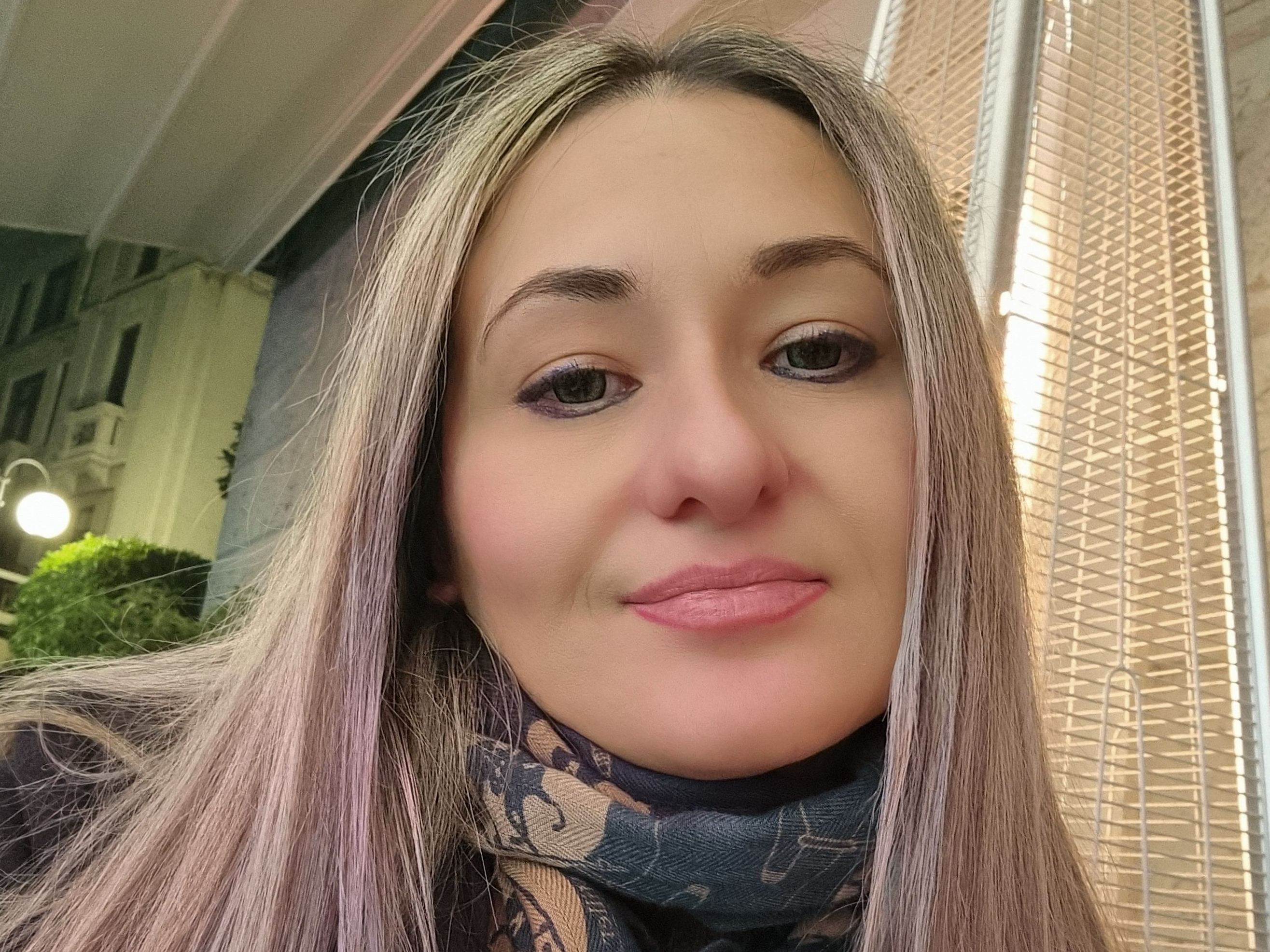 Imagen de perfil de modelo de cámara web de Alexadream69