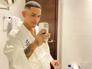 Imagen de perfil de modelo de cámara web de Damian099