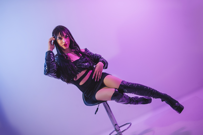 Interprete AdharaCooper Foto 2