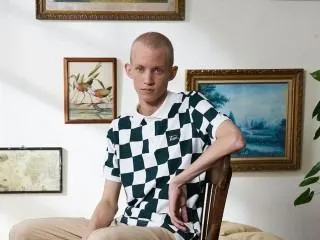 PiereBig profilbild på webbkameramodell