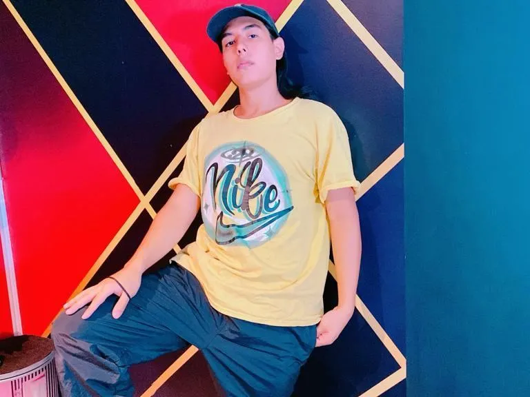 Imagen de perfil de modelo de cámara web de Peterconorr