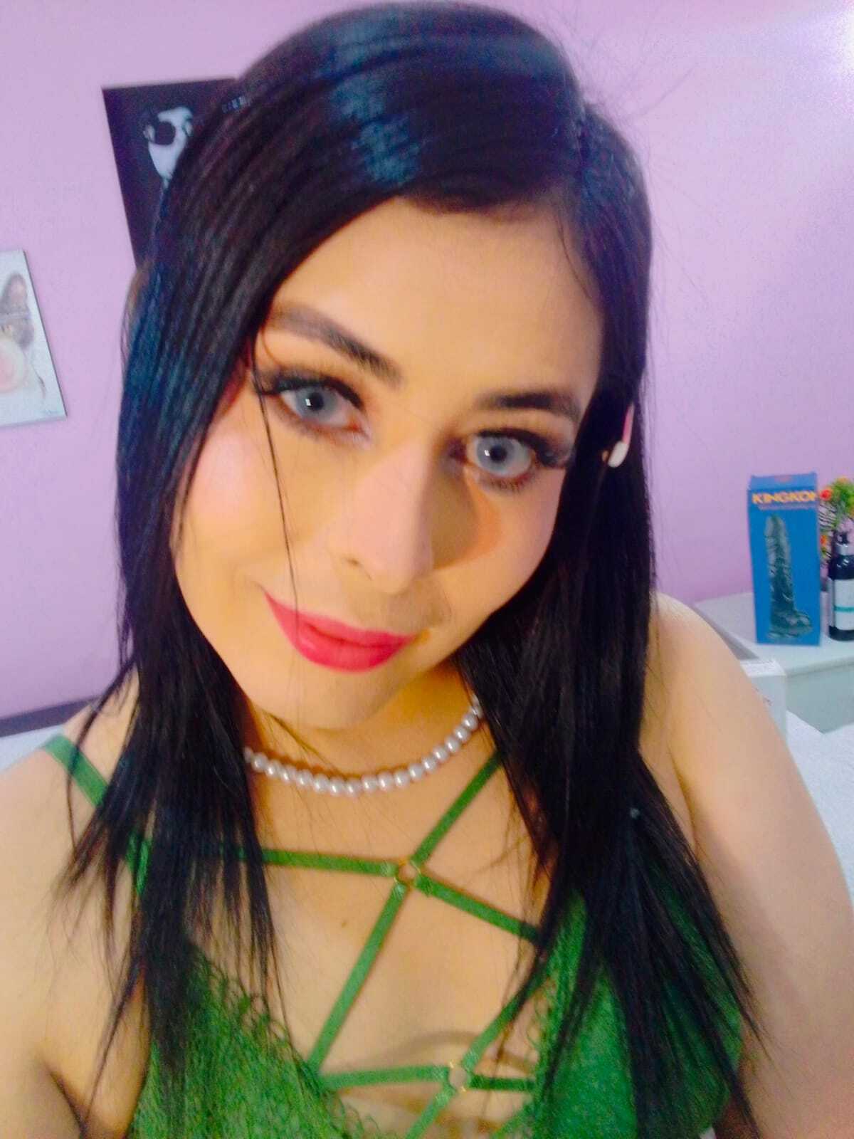 Performer AdaraaCox Photo 12