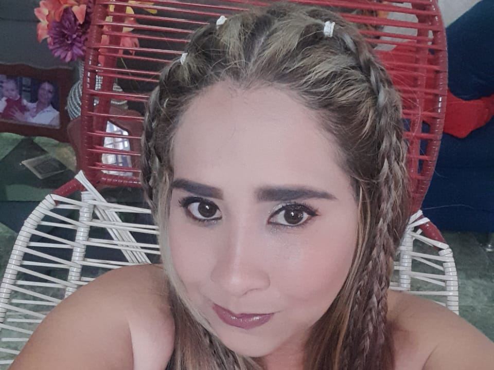 Foto de perfil de modelo de webcam de Arianaa22 