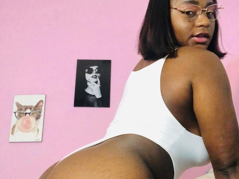 Foto de perfil de modelo de webcam de SairaMancini