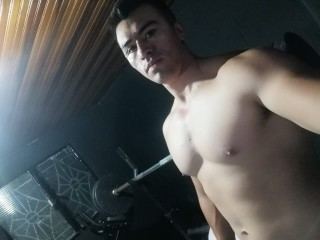 WilIam18 cam model profile picture 