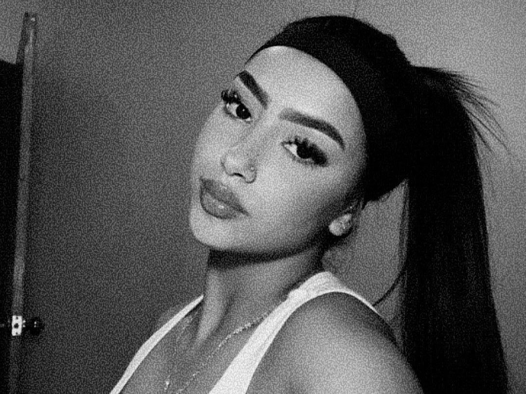 MilaSaeenz cam model profile picture