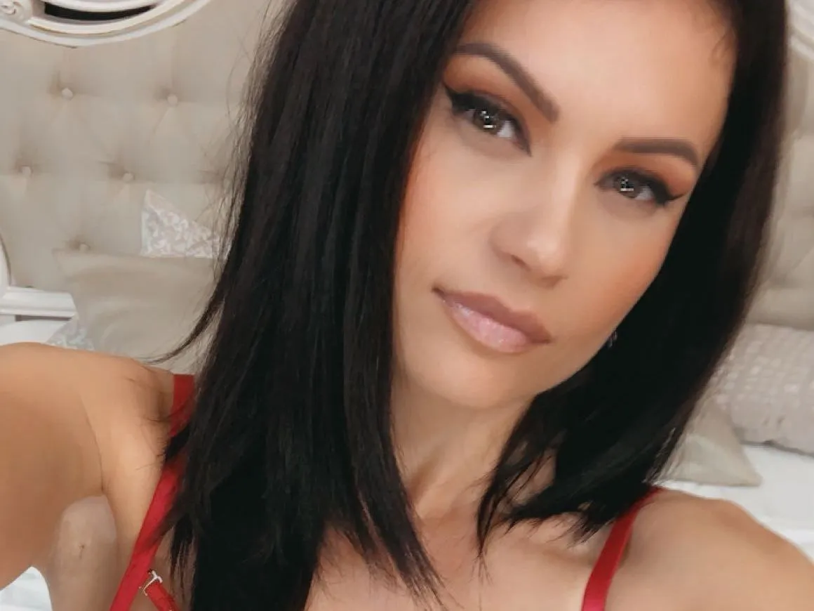 Foto de perfil de modelo de webcam de CrystallLuv