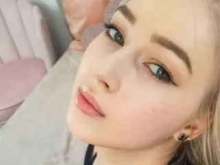 Image de profil du modèle de webcam SallyHiks