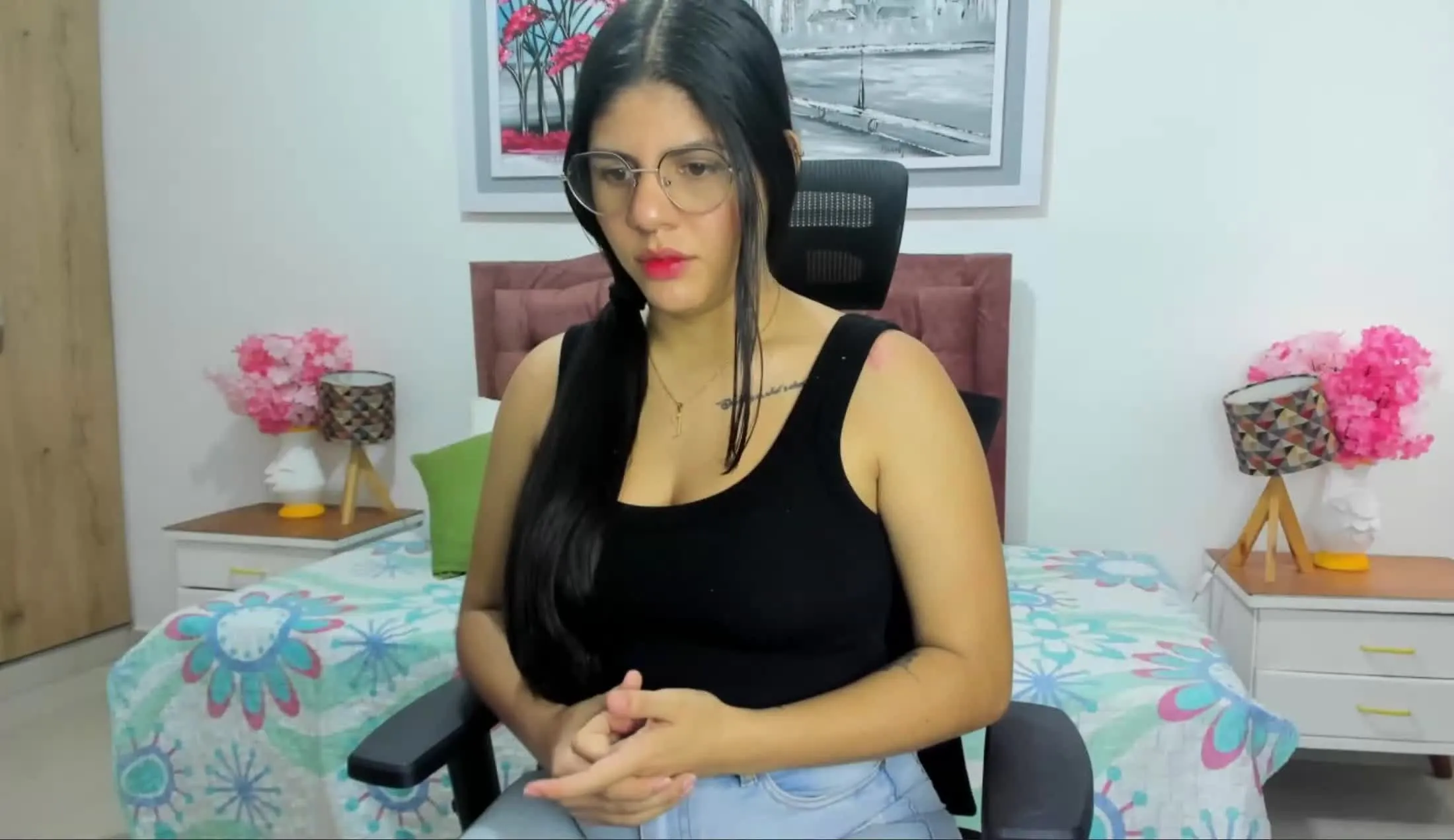 Artist Shantallovee Video 1