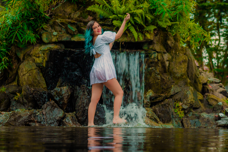 Performer MilleyThompson Photo 4