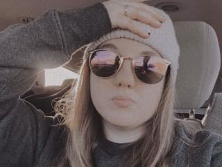 Foto de perfil de modelo de webcam de DesiraeBalers