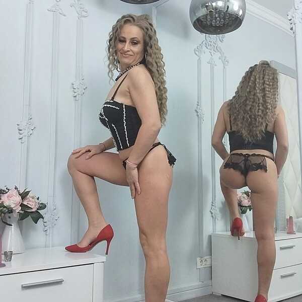 Artiest MayaJill Foto 3