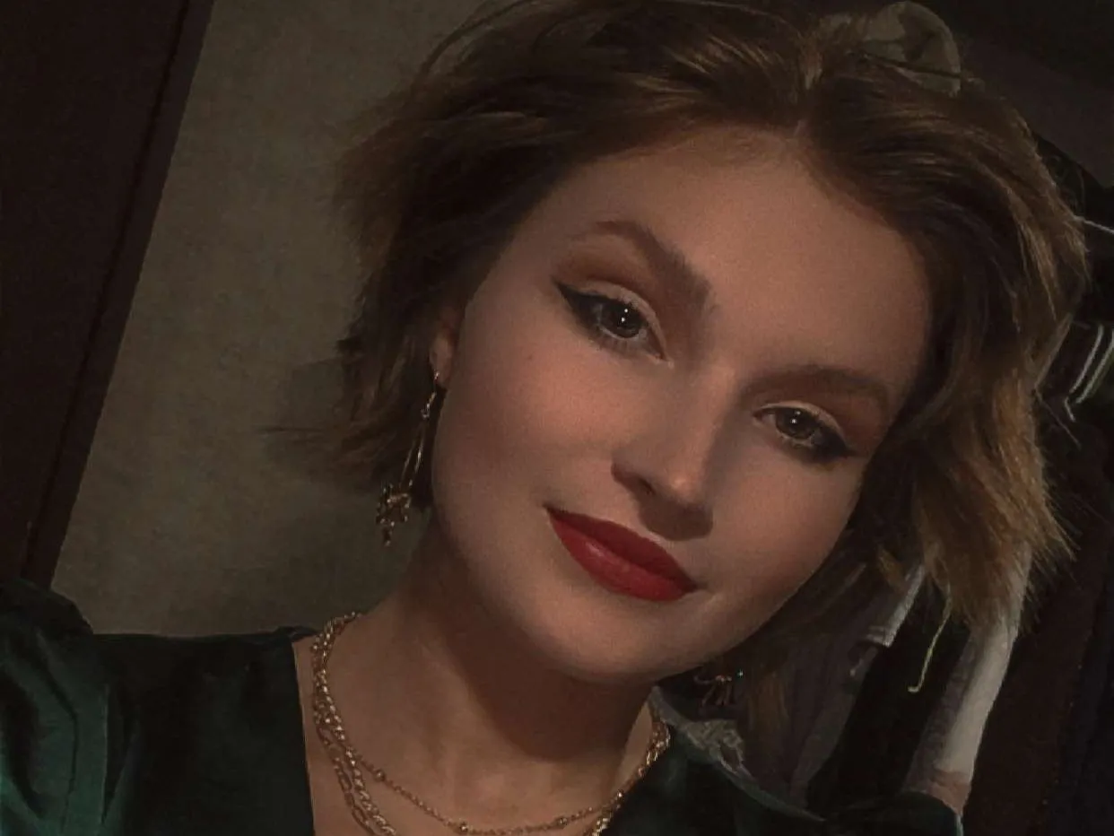 StellaReece profilbild på webbkameramodell