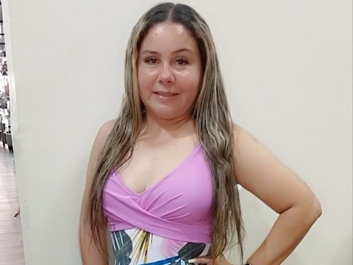 ElsiePrice immagine del profilo del modello di cam