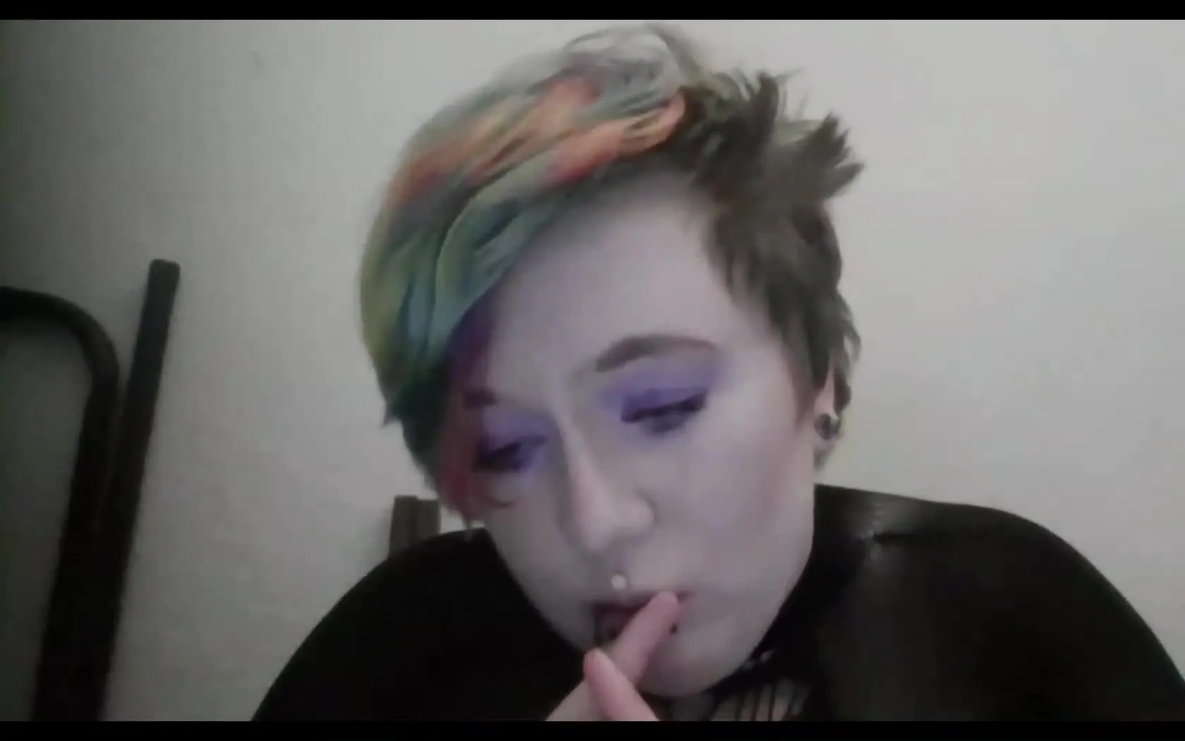 Artist IclynWynter Video 1