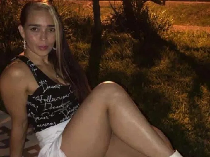 Image de profil du modèle de webcam MiaLouren