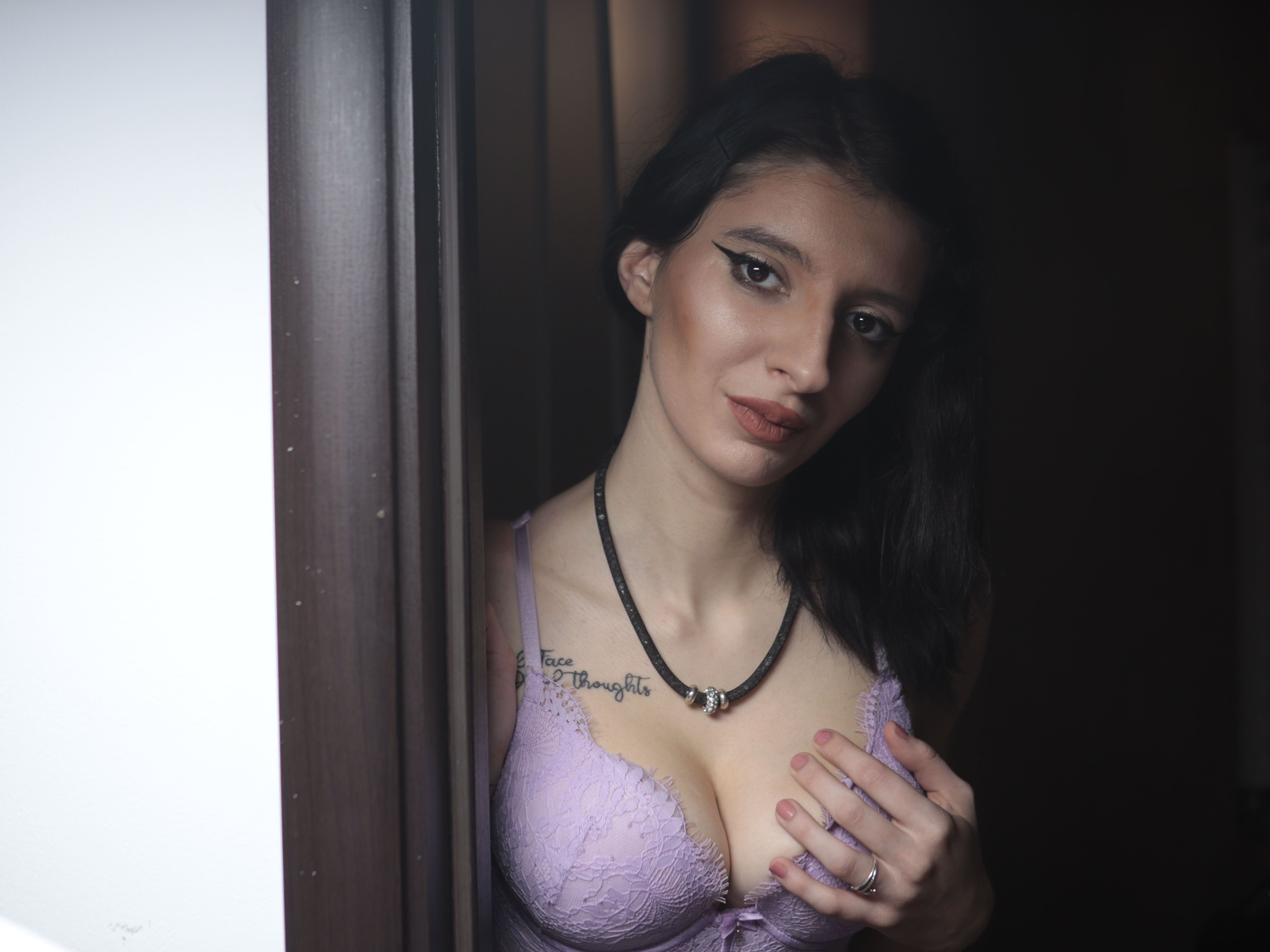 EvelinBlaire cam model profile picture