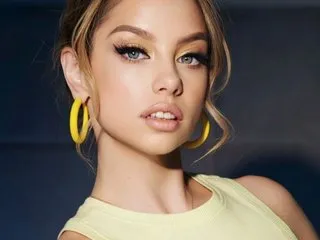 Imagen de perfil de modelo de cámara web de LolliMyDream