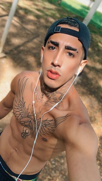 Interprète DonovanDesmond Photo 11