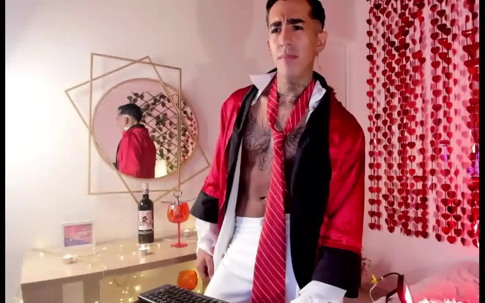 Utøver DonovanDesmond Video 1