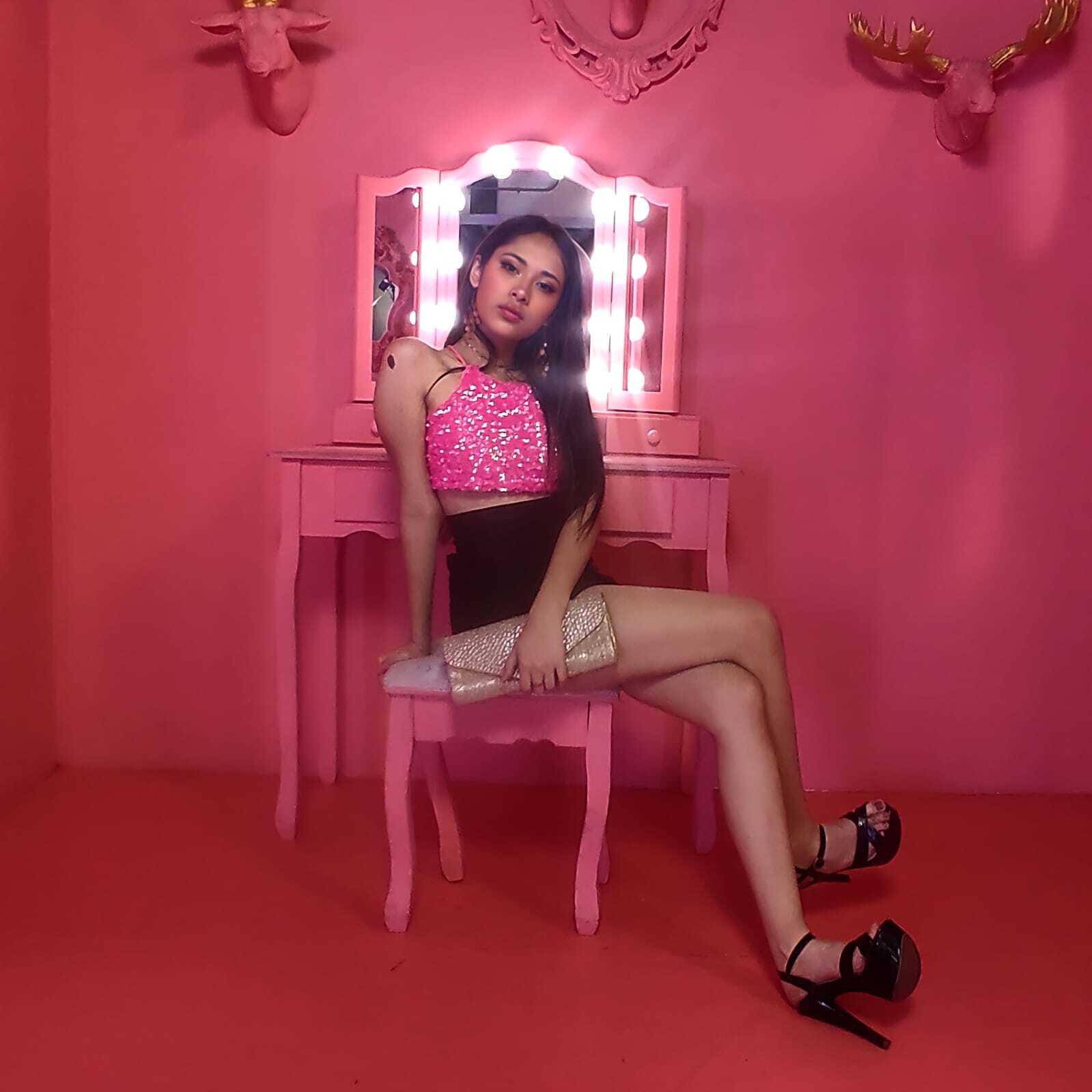 Interprete SkinnyFoxyX77 Foto 7