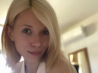 Image de profil du modèle de webcam Emmawonder100