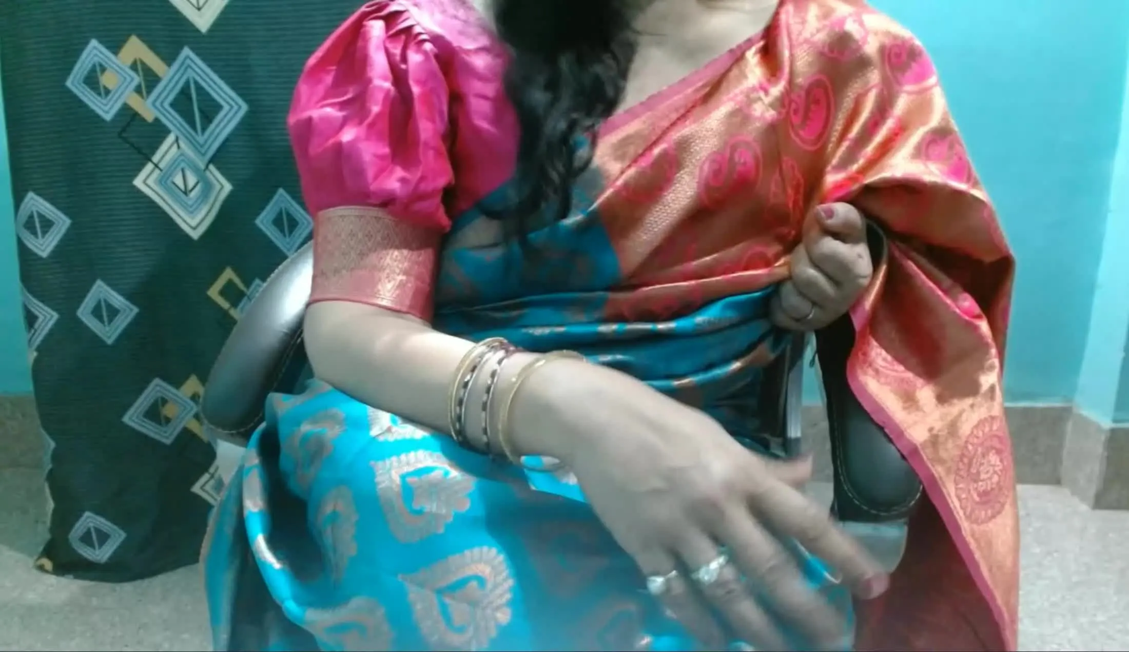 Interprète MoniiBhabhi Vidéo 2