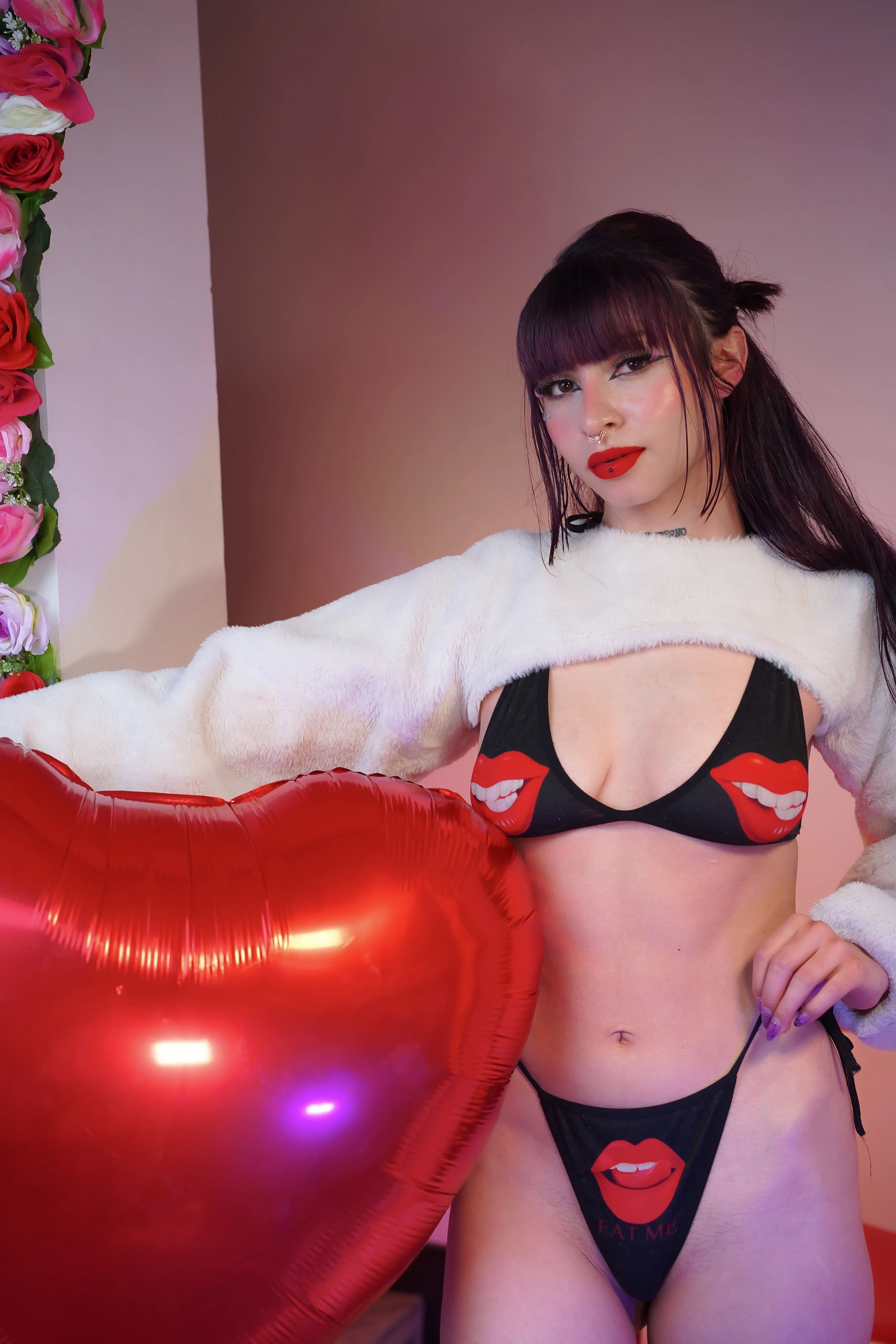 Performer katelillyrose51 Photo 9