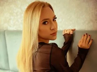 Imagen de perfil de modelo de cámara web de MartinaJacobs