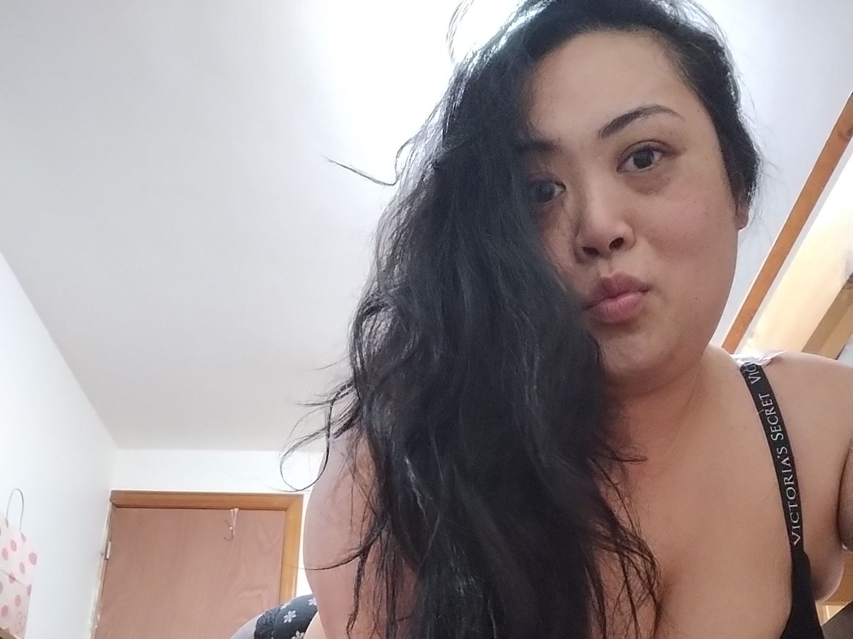 VoluptuousAsianVixen immagine del profilo del modello di cam