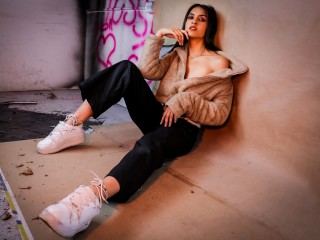 Image de profil du modèle de webcam ValentiinaEvans