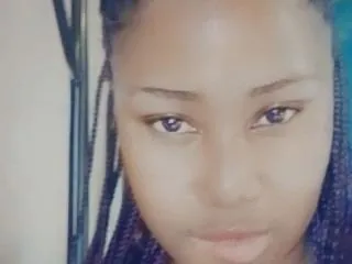 Prettynanaslay profielfoto van cam model