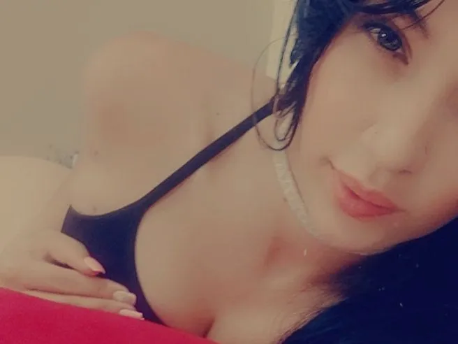 Imagen de perfil de modelo de cámara web de BrunnyHill