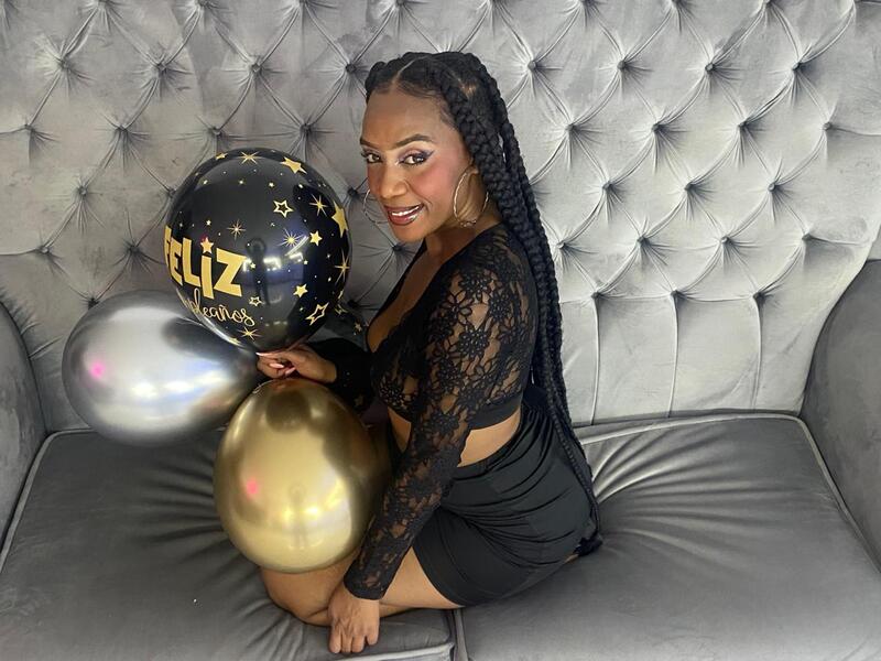 Performer AishaaBrown Photo 4