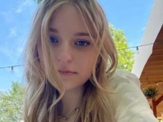 Image de profil du modèle de webcam LolaDall