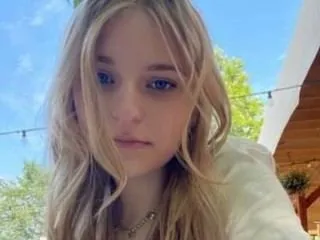 LolaDall immagine del profilo del modello di cam