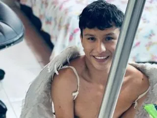DustinVan69 profilbild på webbkameramodell
