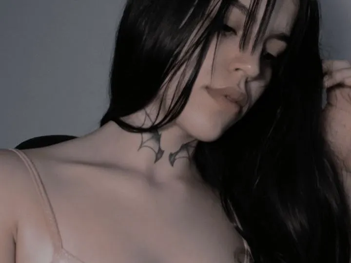 Foto de perfil de modelo de webcam de CharaNaid